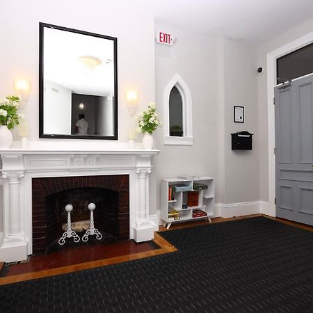Cozy Newbury Street Studio, #5 Boston Exterior photo